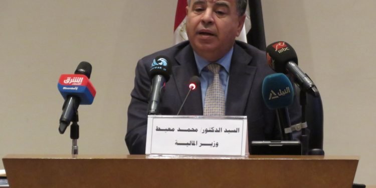 وزير المالية فى حوار مع المجتمع التجارى والصناعى حول الموازنة الجديدة: