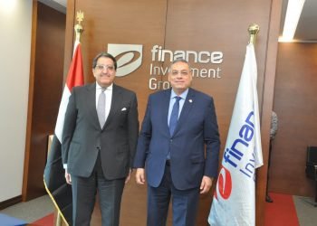 “خالص” تتيح خدمات التحصيل والسحب النقدى من محطات مصر للبترول