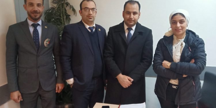 ضبط مستحضرات تجميل مهربة بمطار القاهرة