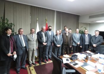 وزير المالية : النافذة الواحدة لا تعني تهميش المستخلص الجمركي