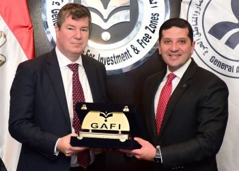 رئيس هيئة الاستثمار يبحث مع سفير بلجيكا فرص جذب الاستثمارات البلجيكية إلى مصر