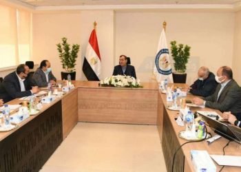 أول اجتماع بالمقر الجديد لوزارة البترول والثروة المعدنية بالحى الحكومى بالعاصمة الإدارية