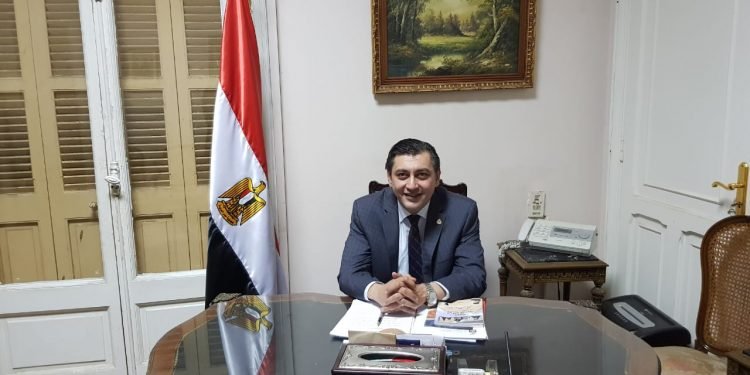 حسام حازم عضواً في لجنة مواجهة التطرف والإرهاب بالمجلس الأعلى للثقافة