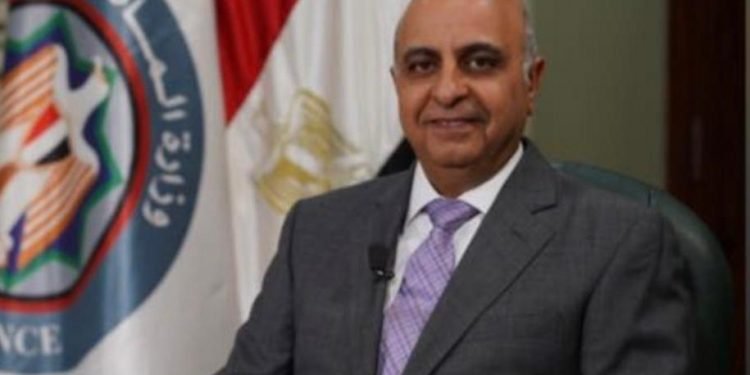 وزير المالية : توسيع قاعدة المستفيدين من المبادرة الرئاسية لاحلال المركبات