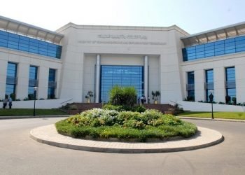 وزارة الاتصالات ..تطوير البنية التكنولوجية وتدريب الشباب بالوزارة