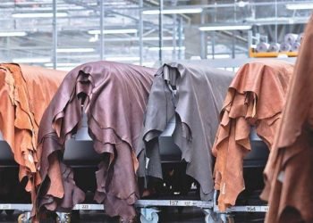 غرفة صناعة الجلود:الزيادة الكبيرة في أسعار مستلزمات الانتاج مبالغ فيها ويجب تكاتف الجميع