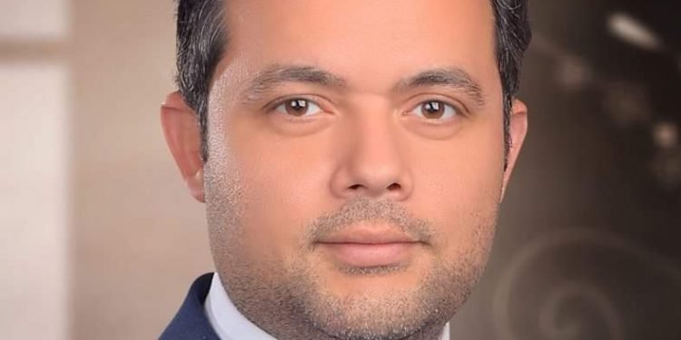 أحمد الزيات: رفع الفائدة قرار إيجابي لضبط السوق ومواجهة الأزمات العالمية
