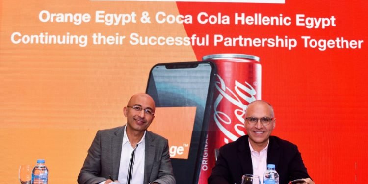 “اورنچ مصر” تجدد شراكتها الحصرية مع “كوكاكولا هيلينك مصر”