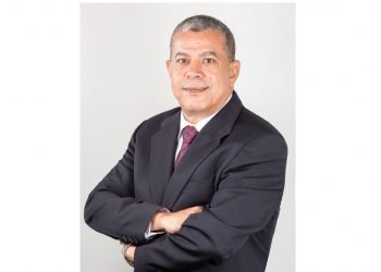 الدكتور بدوي ابراهيم خبير الجمارك يكتب عن أمه : رأيت فيها العدل و الحكمة و الصبر