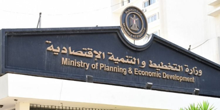 وزارة التخطيط: تقرير مُتابعة موازنات البرامج والأداء لقطاع النقل خلال 3 سنوات