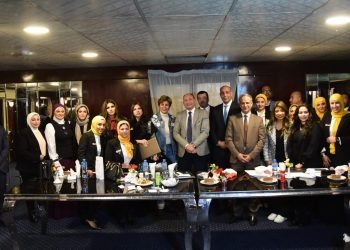 التجارة الإلكترونية ودور المرأة الفعال فى نمو الاقتصاد