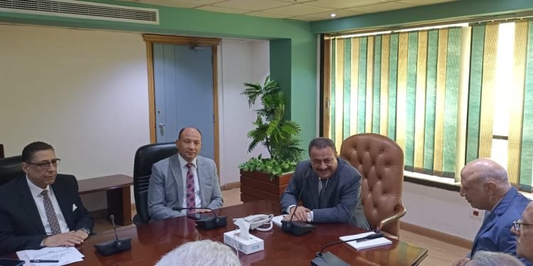 الضرائب المصرية.. توقع بروتوكولاً مع الإتحاد العام للغرف التجارية