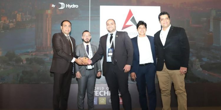 «مؤتمر تكنال» يمنح شركة «اليو آدامز» جائزة التميز في تصنيع الواجهات