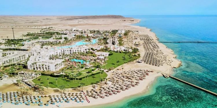 مجموعة بيك الباتروس تعلن افتتاح 3 منتجات بمرسى علم