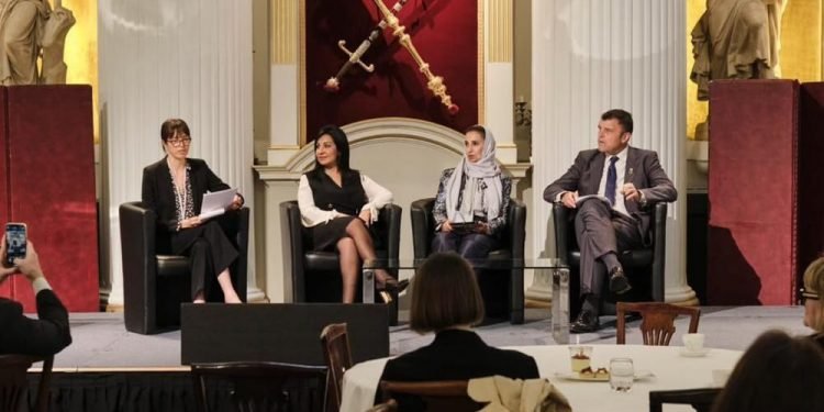 CIBيشارك في فعاليات مؤتمر “خفض انبعاثات الكربون إلى صفر” الذي عقد في لندن