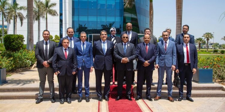 “إي فاينانس” توقع مذكرة تفاهم مع “المالية” الليبية لتطوير ورقمنة المعاملات الحكومية