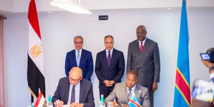 اتفاقية تعاون بين البريد المصري ومؤسسة البريد والاتصالات الكونغولية