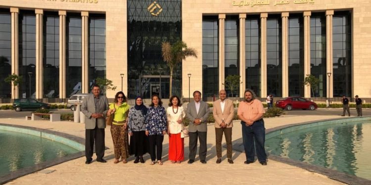 جامعة مصر للمعلوماتية تستقبل الدكتورة هدى المراغي أول عميدة هندسة بكندا