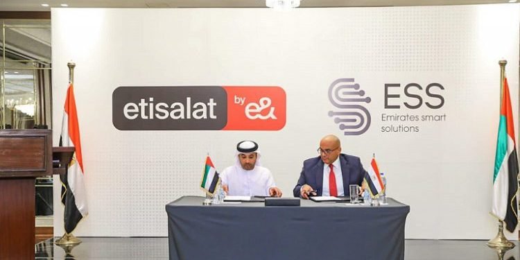 اتصالات مصر توقع اتفاقية تعاون مع ESS الإماراتية لتقديم حلول تكنولوجية للمؤسسات