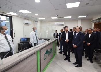 رئيس الوزراء يتفقد مكتب بريد سيدي عبد الرحمن ثاني