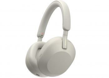 انتهز الفرصة واستفد من موسم العودة إلى المدارس مع أحدث الأجهزة السمعية من سوني