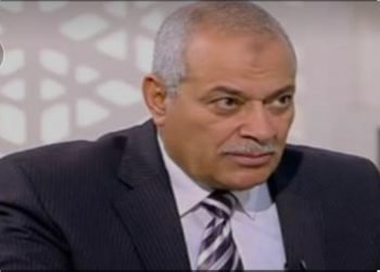 بعد “إعدام الكتاكيت”..الحكومة تفرج عن شحنات أعلاف..وتجار : نقص الدولار وراء اندلاع الأزمة