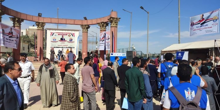 القوي العاملة : ملتقي توظيف بأسيوط يوفر 1000 فرصة عمل
