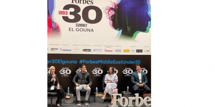في جلسة حوارية ضمن فعاليات قمة فوربس الشرق الأوسط لعام 2022