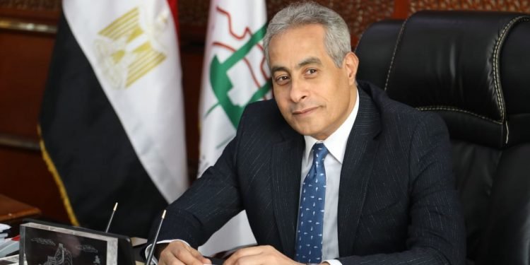 وزير القوي العاملة