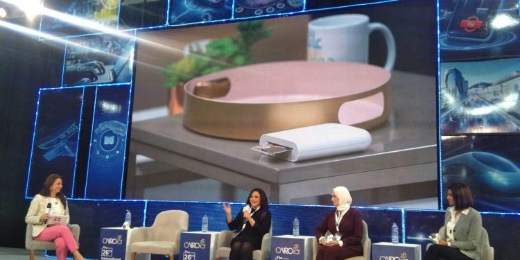 الخبراء يجيبون خلال جلسة «التعليم الترفيهي.. هكذا صنعت مدرستنا محتواها» :  ما دور الأدوات الإعلامية في منافسة القضايا التعليمية؟