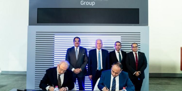 إي نابل” توقع اتفاقية تعاون مع “أي سكور” لتزويدها بحلول مراكز الاتصال المتكاملة وتطوير قنوات التواصل مع عملاءها