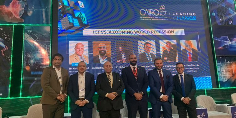 التكنولوجيا طوق النجاة لمواجهة الأزمات الاقتصادية والتحديات الراهنة