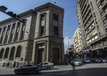 500 مليون دولار تراجعا في تحويلات العاملين بالخارج في 8شهور.. اعرف السبب