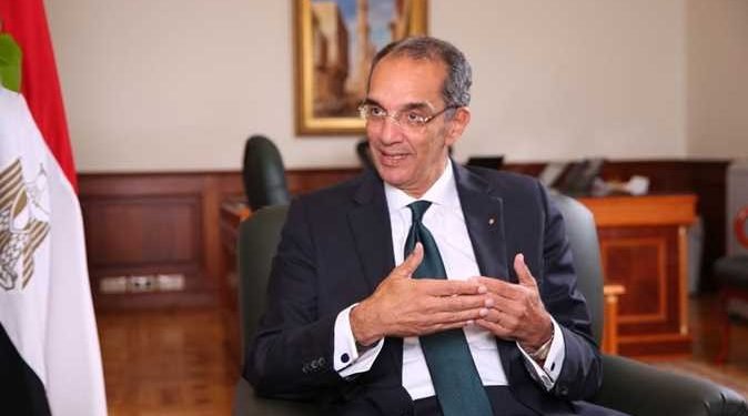 وزير الاتصالات: 100 مليار جنيه استثمارات بمشروع تحديث شبكة الإنترنت الثابت