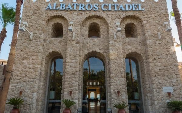 رامي جمال يصور أحدث فيديو كليب بمنتجع الباتروس سيتادل