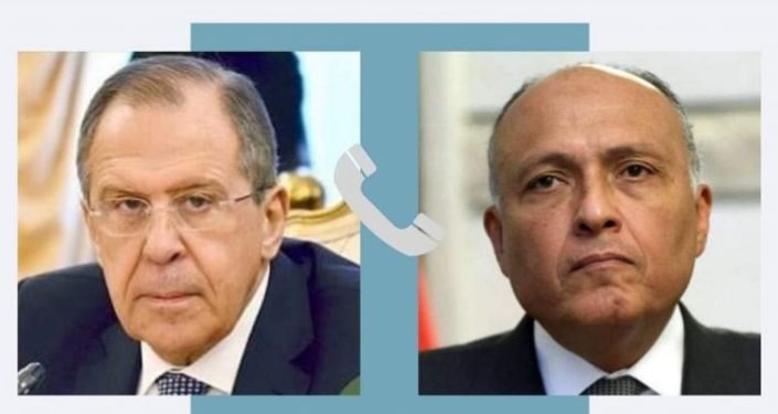 وزير الخارجية يتلقى اتصالاً هاتفياً من نظيره الروسي تناول الاتفاق  حول المشروعات التي تنفذها روسيا في مصر