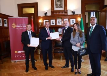 بنك مصر أول بنك في إفريقيا والشرق الأوسط يحصل على 3 شهادات ايزو لأنظمة إدارة الجودة / البيئة والصحة والسلامة المهنية بالقطاع الإداري