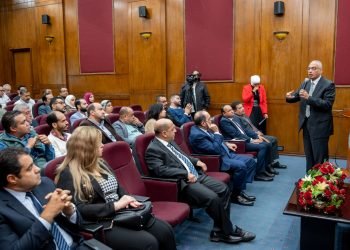 رئيس الرقابة على الصادرات والواردات يعقد ندوة حول فحص السلع الكهربائية المستوردة