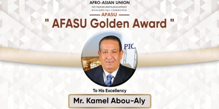 وفد من الاتحاد الأفريقي الأسيوي يصل الغردقة لتكريم رجل الأعمال كامل أبو علي