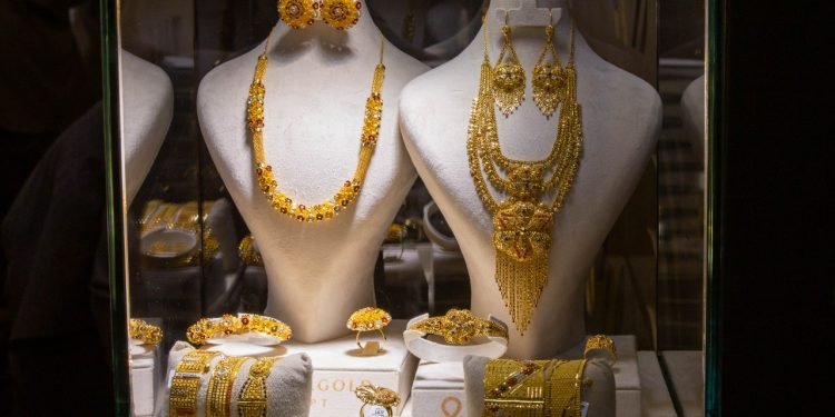 أسعار الذهب اليوم الأحد 18-12-2022..سعر الجنيه الذهب يتخطي 14 ألف جنيه