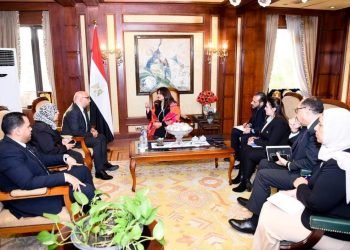وزيرة الهجرة تستقبل أحد اكبر المستثمرين المصريين بالسويد