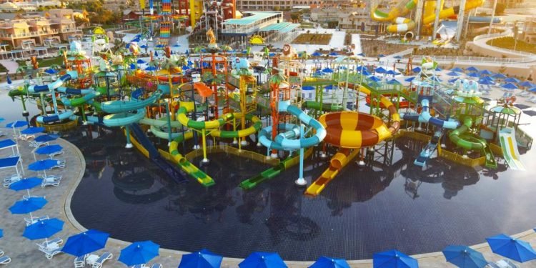 خلال ساعات.. وزير السياحة يفتتح أكبر مدينة ترفيهية في الشرق الأوسط من مجموعة بيك الباتروس بالغردقة