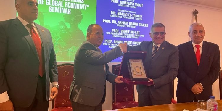 وزير المالية : الأزمات العالمية أثبتت صحة الرؤية المصرية فى تعظيم القدرات الإنتاجية والتصديرية