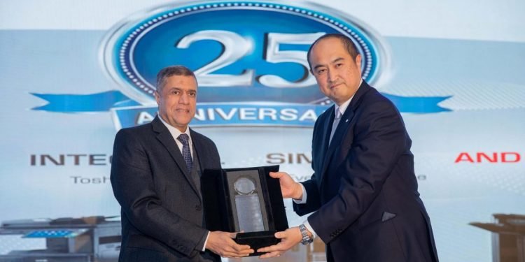 مجموعة العربي وشركة توشيبا تك تحتفلان بمرور 25 عاماً علي شراكتهما في مجال ماكينات التصوير متعددة الوظائف