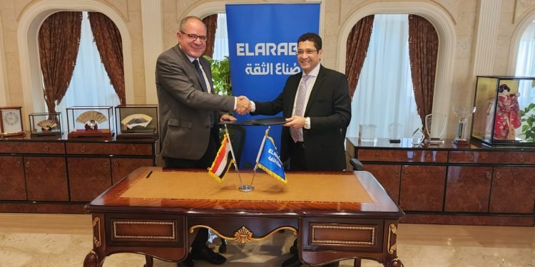 شراكة بين مجموعة العربي وراية إلكتريك في مجال تصنيع مكيفات الهواء