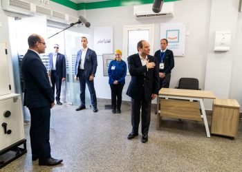 السيد الرئيس عبد الفتاح السيسي رئيس الجمهورية يتفقد مكتب بريد معصرة ملوي بمحافظة المنيا