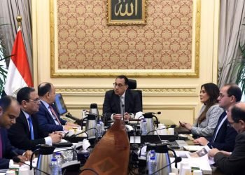 رئيس الوزراء يستعرض الملامح الرئيسية لمشروع الموازنة العامة للدولة للعام المالي ٢٠٢٣-٢٠٢٤