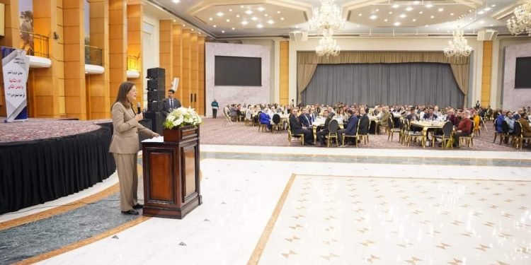 وزارة التخطيط والتنمية الاقتصادية تعقد احتفالية الأسرة لفريق عمل الوزارة