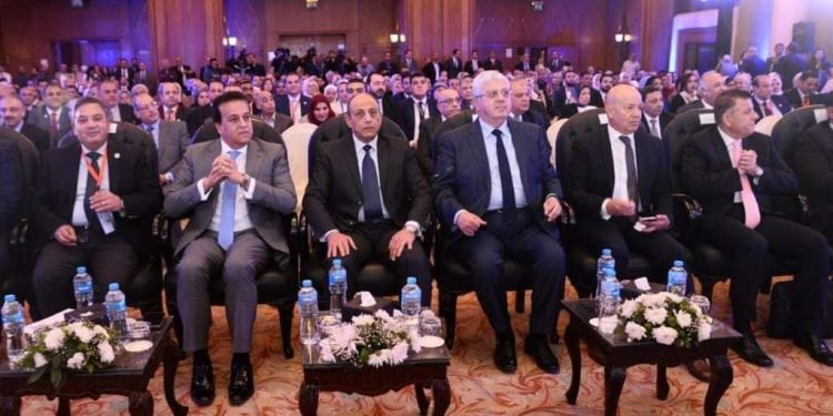 وزراء الطيران والصحة والتعليم العالي يشهدوا افتتاح فاعليات المؤتمر العلمي الأول لمستشفى مصر للطيران بمناسبه مرور ٤٠ عاماً على إنشائها