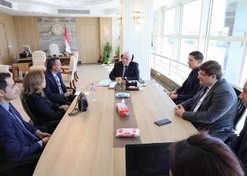 وزير التعليم العالي يلتقي وفد شركة إليومينا الأمريكية لبحث التعاون في مشروع الجينوم المصري